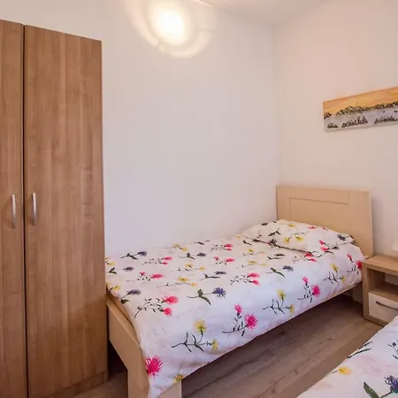 Apartamento Lavanda 2 *