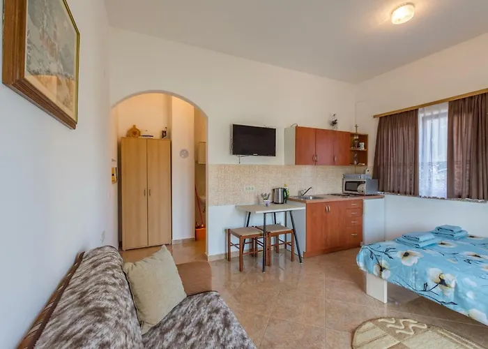 Lavanda 2 * Πόρετς