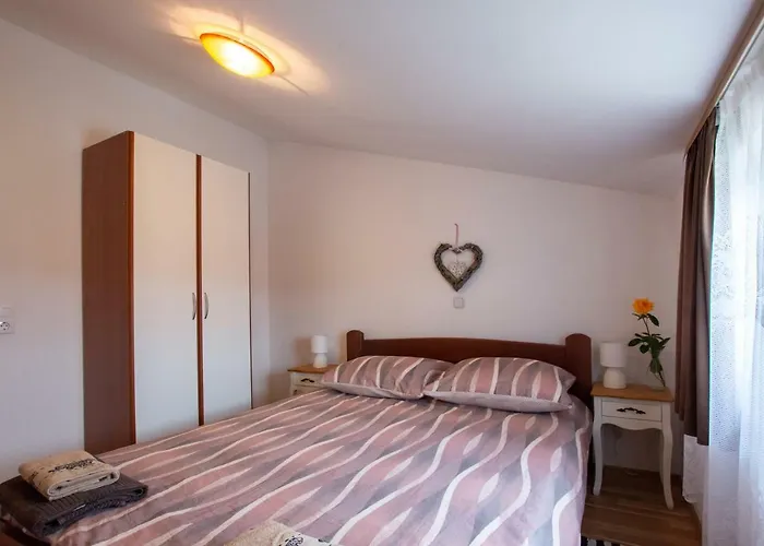 Lavanda 2 * Πόρετς