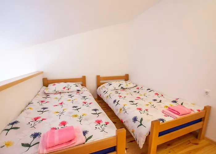 Lavanda 2 * Πόρετς